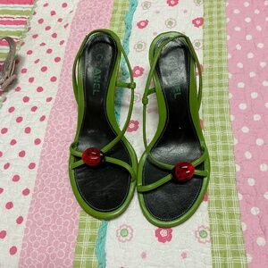 Chanel ladybug heel green